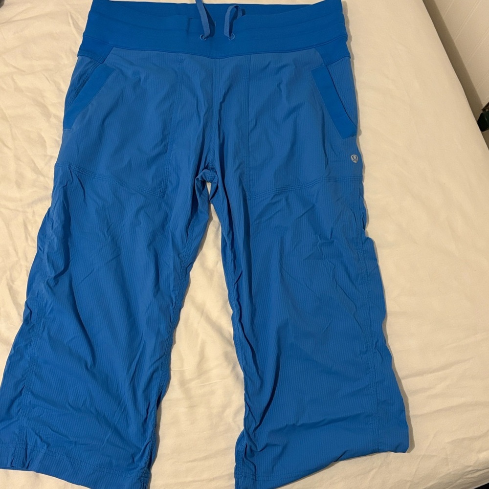 Lululemon studio crop